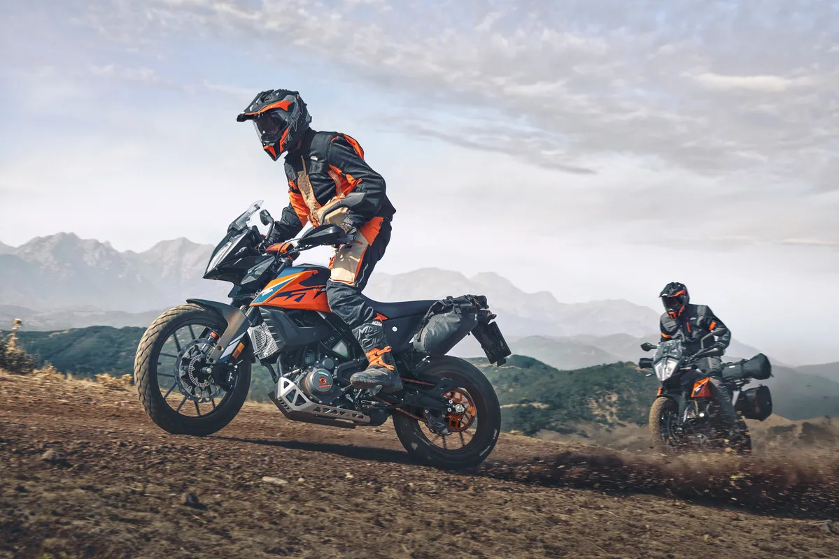 KTM 390 Adventure (2022): Asfalt ve Macera Dengesi