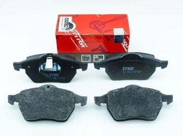 Opel Vectra B Ön Fren Balatası 2.0i 16V 136 Beygir 1996-2002 TRW