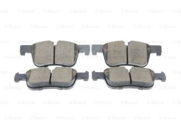 BMW 3 Serisi F30 318i Ön Fren Balatası 1.5 Turbo 136 Beygir 2012-2019 BOSCH